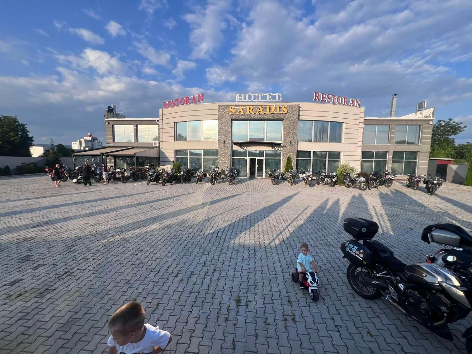 Hotel Saradis Kruševac Exterior foto